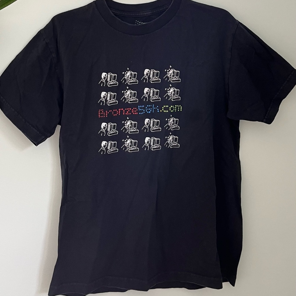 Boneze56K in Men size Medium